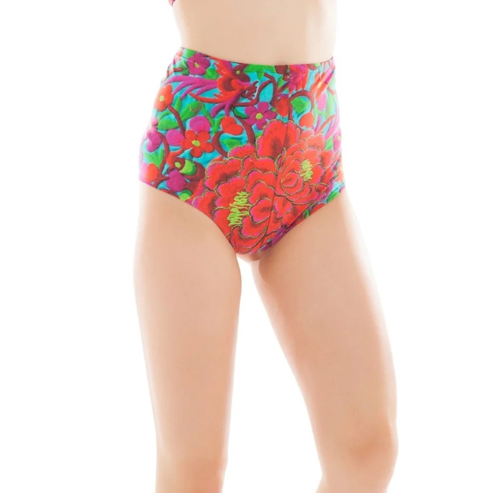 L.O.M Folklorico Hot Pants